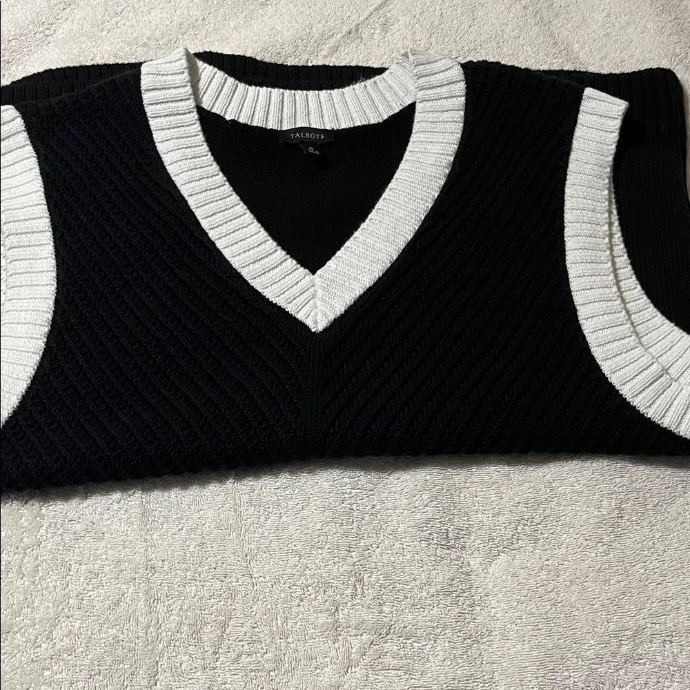 Talbots Black and White V-Neck Sweater Top